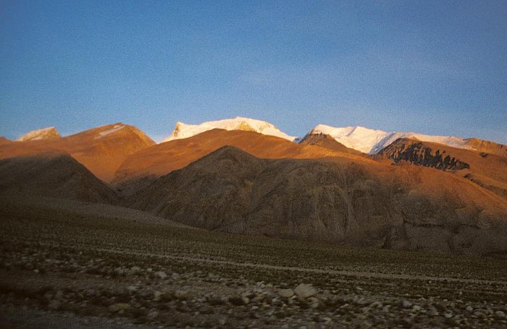1998 - Die Dunkelheit naht. - West-Tibet: Landschaft