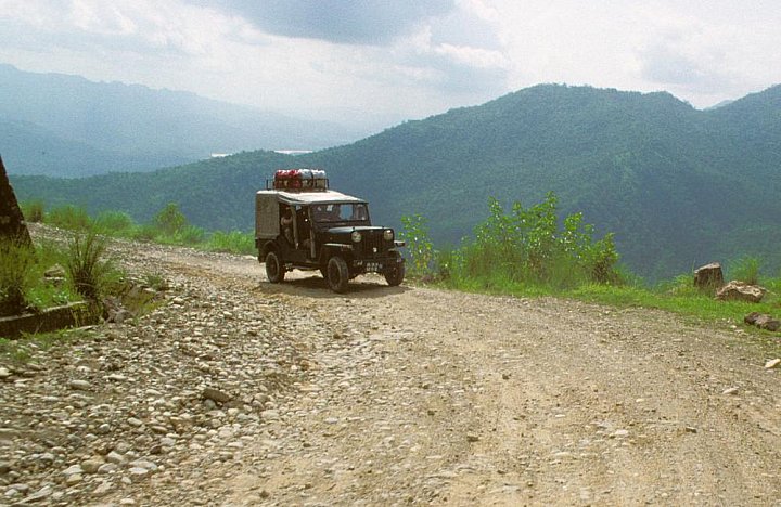 1998 - unterwegs per Jeep nach Surkhet - West-Nepal: Landschaft