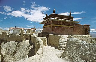1998 - roter Tempel in der Zitadelle von Tsaprang - West-Tibet: Sehensw&uuml;rdigkeiten