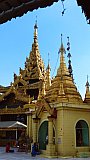 Tempelbezirk der Sule Pagode in Yangon - Zentral-Myanmar: Sehensw&uuml;rdigkeiten