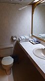 Badezimmer im Central Hotel in Yangon - Zentral-Myanmar: Essen & Schlafen