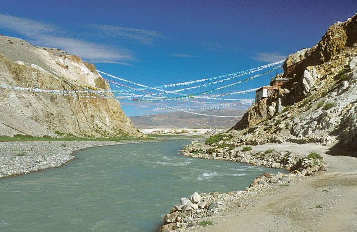 1998 - Heiliger Pilgerort Thirtapuri - West-Tibet: Landschaft