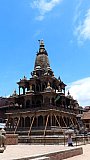 2015 - besch&auml;digter Tempel in Pathan, Nepal - NEP-Erdbeben