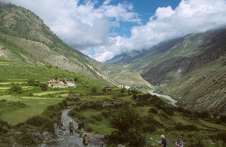 1998 - Blick &uuml;ber das Humla-Karnali-Tal - West-Nepal: Landschaft
