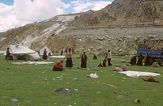1998 - Pilger auf ihrem Weg zum Kailash - West-Tibet: Land und Leute