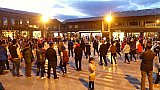 Tanzen auf dem Sifang Platz in Dukezong - S&uuml;d-Ost-Tibet: Land und Leute