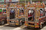 1998 - kunstvoll verzierte Sammeltaxis in Pakistan - Nord-Pakistan: Land und Leute