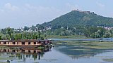 Blick auf das Hari Parbat Fort &uuml;ber dem Dal See - Jammu & Kashmir: Landschaft