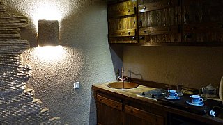 Die K&uuml;che im Appartement im Kandovan Laleh Rocky Hotel - Nord-Iran: Essen & Schlafen