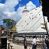 2015 - Riss in der Swayambunath-Stupa - NEP-Erdbeben