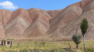 Farbige H&uuml;gel des Sahand-Gebirges - Nord-Iran: Landschaft