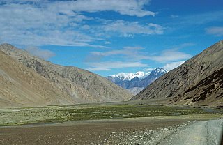 1998 - schneebedeckte Berge im Norden Tibets - West-Tibet: Landschaft