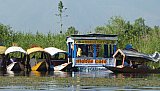 Mobiles Cafe auf dem Dal See - Jammu & Kashmir: Landschaft