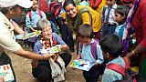 2015 - Kleine Geschenke f&uuml;r die Kinder - Ost-Nepal: Land und Leute