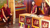 M&ouml;nche im Dhandrumping Kloster - S&uuml;d-Ost-Tibet: Land und Leute