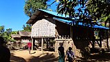 Chin-Dorf am Lay Myo Fluss - West-Myanmar: Land und Leute