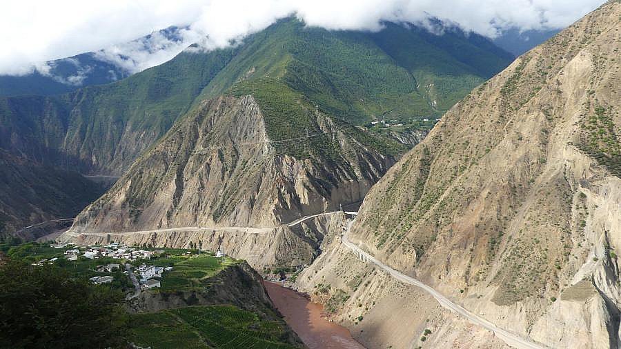 Blick ins Mekong-Tal bei Feilei Si - S&uuml;d-Ost-Tibet: Landschaft