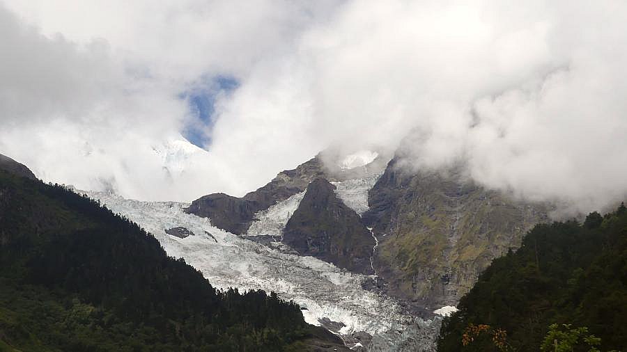 Blick auf den Mingyong Gletscher - S&uuml;d-Ost-Tibet: Landschaft