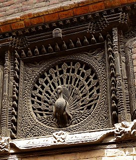 Pfauenfenster in Bhaktapur - Kathmandu-Tal: Sehensw&uuml;rdigkeiten