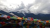 Kawa Karpo hinter Wolken - S&uuml;d-Ost-Tibet: Landschaft