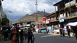 Durchgangs- und Bazarstra&szlig;e in Kargil - Jammu & Kashmir: Landschaft