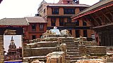 2015 - zerst&ouml;rter Vataskala Tempel in Bhaktapur - NEP-Erdbeben