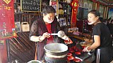 Nudelsuppen-Restaurant in Yanjing - S&uuml;d-Ost-Tibet: Essen & Schlafen