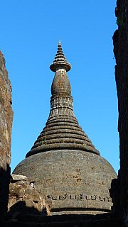 Die Pagode des Kho Thaung Tempels - West-Myanmar: Sehensw&uuml;rdigkeiten