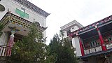 Katholische Kirche im tibetischen Klosterstil - S&uuml;d-Ost-Tibet: Sehensw&uuml;rdigkeiten
