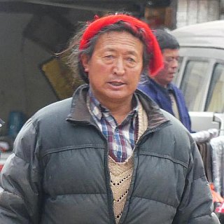 Kampa Tibeter auf dem Markt von Markham - S&uuml;d-Ost-Tibet: Land und Leute