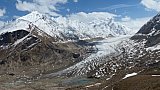 Durung Drung Gletscher vor bis zu 6000 m hoch aufragenden Eisriesen - Zanskar: Landschaft