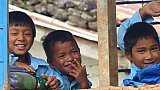 2015 - Schulkinder in Fikuri-Village - Helambu-Langtang: Land und Leute