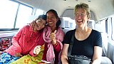 2015 - fr&ouml;hliche Sarmila unterwegs - Kathmandu-Tal: Land und Leute