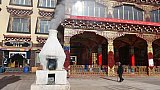 Durchgang zum Markham Kloster - S&uuml;d-Ost-Tibet: Sehensw&uuml;rdigkeiten