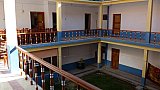 Innenhof im Zambala-Hotel in Padum - Zanskar: Essen & Schlafen