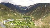 Auffahrt auf den 3.900 m hohen Jo La Pass - S&uuml;d-Ost-Tibet: Landschaft