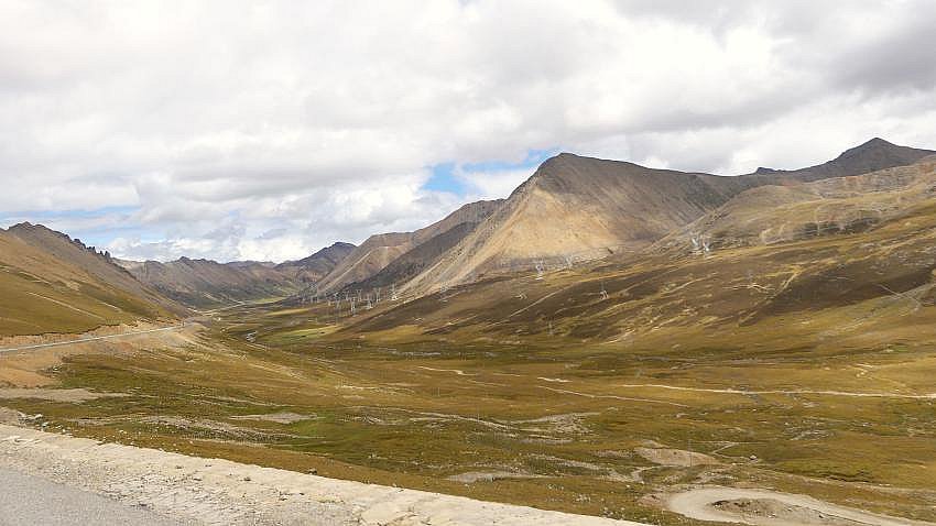 Hochebene in Richtung Dingda La Pass - S&uuml;d-Ost-Tibet: Landschaft
