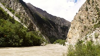 Tal des Parlong Flusses - S&uuml;d-Ost-Tibet: Landschaft