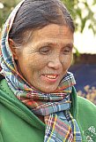 Gesichtst&auml;towierungen - West-Myanmar: Land und Leute