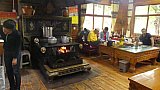 Gastraum im "Home of Renchen" - S&uuml;d-Ost-Tibet: Essen & Schlafen