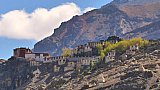 Kloster Stongde hoch am Berghang - Zanskar: Sehensw&uuml;rdigkeiten