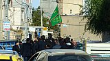 In Gruppen ziehen die Iraner in die Innenstadt von Ardebil - Nord-Iran: Land und Leute