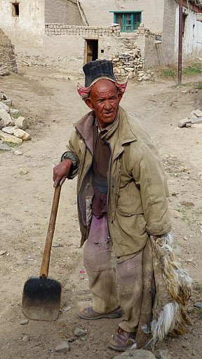 Zanskari mit traditionellem ladakhischen Hut - Zanskar: Land und Leute