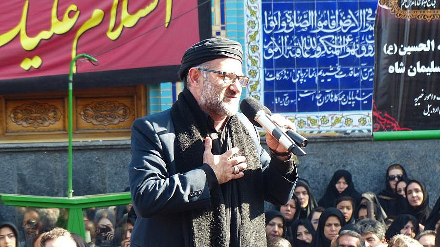 Prediger beim Ashoura-Festumzug - Nord-Iran: Land und Leute