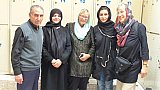 Foto mit iranischer Familie - Nord-Iran: Land und Leute