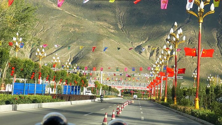 Fahrt von Tsetang nach Samye - Zentral-Tibet: Landschaft