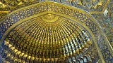 Pr&auml;chtiger Iwan im Lampenraum des Sheikh Safi Mausoleums - Nord-Iran: Sehensw&uuml;rdigkeiten