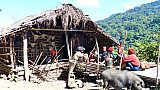 Zusammenkunft in Chin-Dorf Kyar - West-Myanmar: Land und Leute