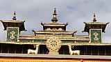 die goldenen D&auml;cher des Kloster Samye - Zentral-Tibet: Sehensw&uuml;rdigkeiten