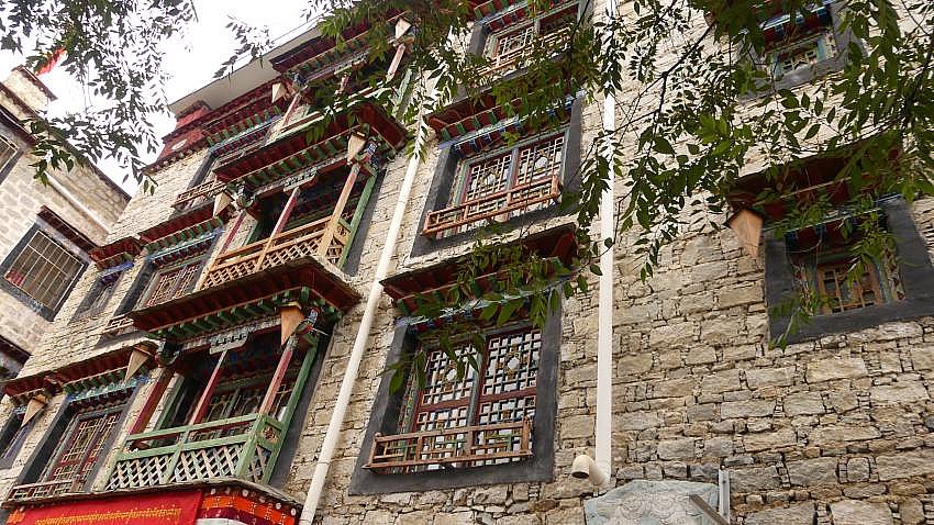 Shambala Palace Hotel in Lhasa - Zentral-Tibet: Essen & Schlafen
